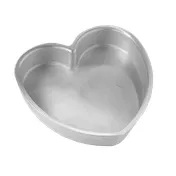 American Metalcraft HPP7 Heart-Shaped Deep-Dish Pizza Pan, 7" x 1-1/2" Deep, 6-7" Diameter, Aluminum 1 image