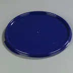 image of Carlisle 1077360 Storplus Food Storage Lid, 12-18-22 qt Round, Double-Seal, Dishwasher Safe, Blue