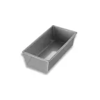image of Chicago Metallic 40561 Loaf Pan – 9" x 4-1/2" x 2-3/4", 26‑Gauge Aluminized Steel, Non‑Coated, Compartment