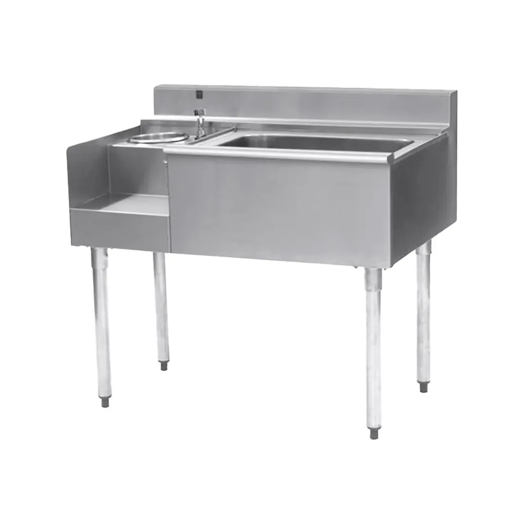 Eagle Group BM62-22L-7 62" Blender Station Underbar Ice Bin/Cocktail Station w/ 7 Circuit - Left