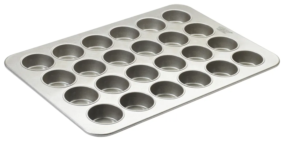 Winco HMF-24S Jumbo Muffin Pan, 24 Cup / 7 oz - Silicone Glazed Aluminized Steel 