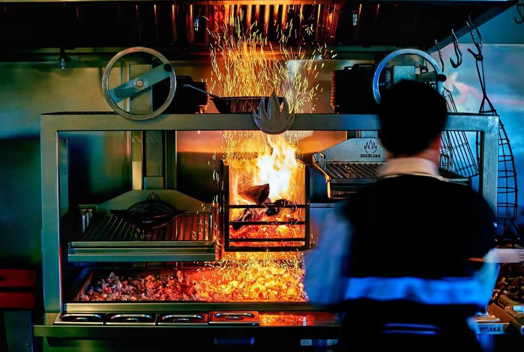 Mibrasa GMB 160 FIRE 64" Countertop Charcoal Parrilla Grill w/ (2) Adjustable Grills, Fire Basket