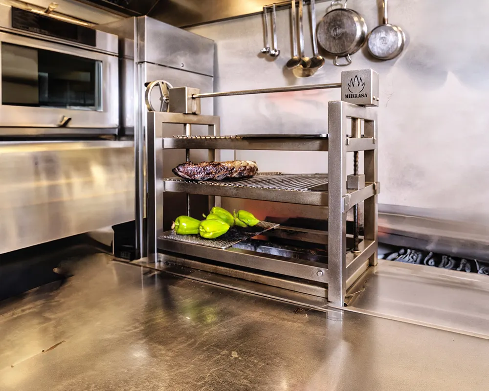 Mibrasa RM SE 60 32" Countertop Robatayaki Charcoal Grill w/ 3 Adjustable Tiers and Elevating System