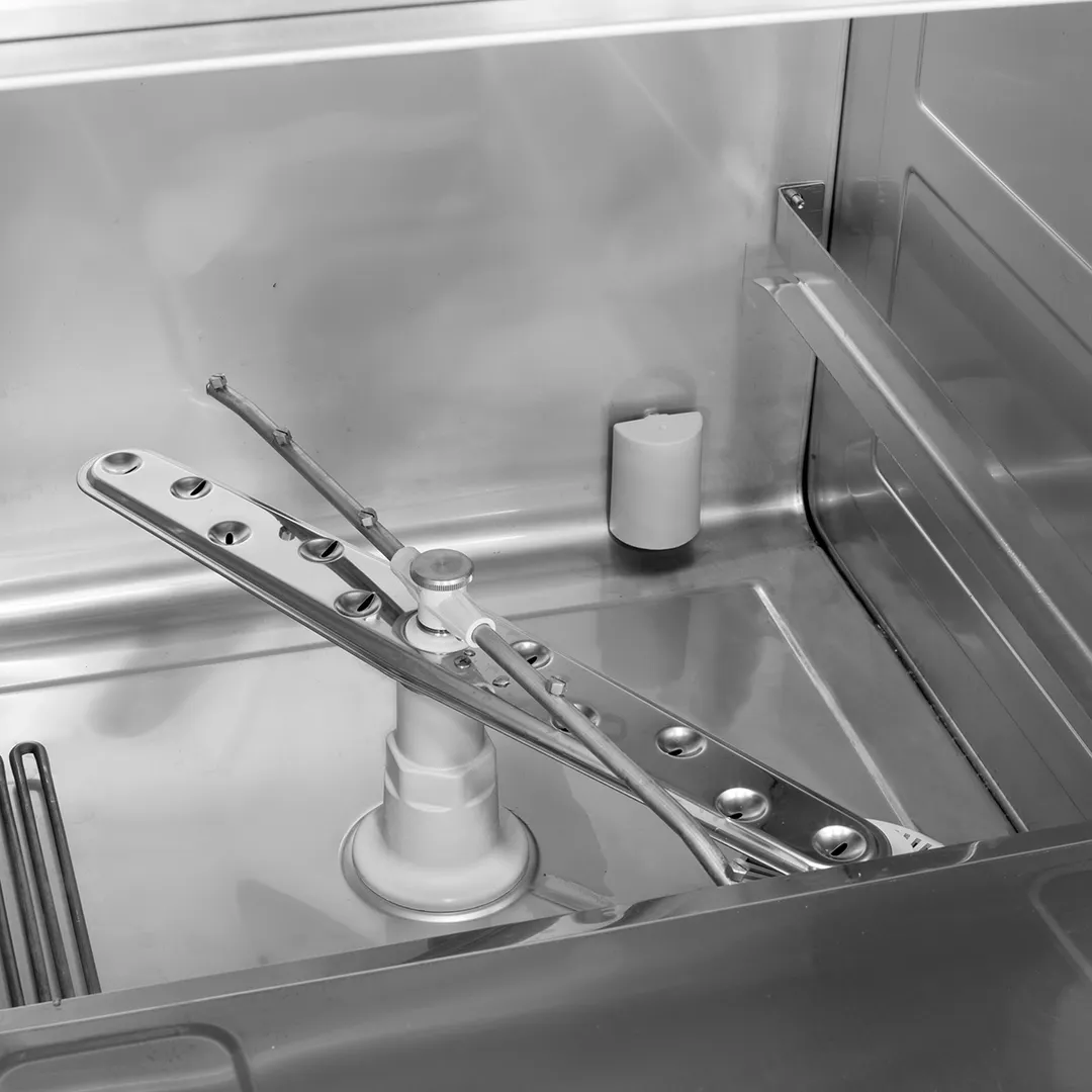 Blakeslee UC-18-1 23.5" High Temp Commercial Dishwasher with Built-In Booster & Pumps