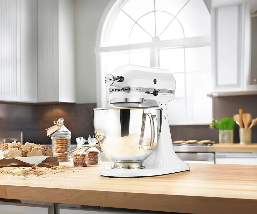 KitchenAid KSM150PSWH 5-qt Tilt-Head Stand Mixer, 10-Speed, White