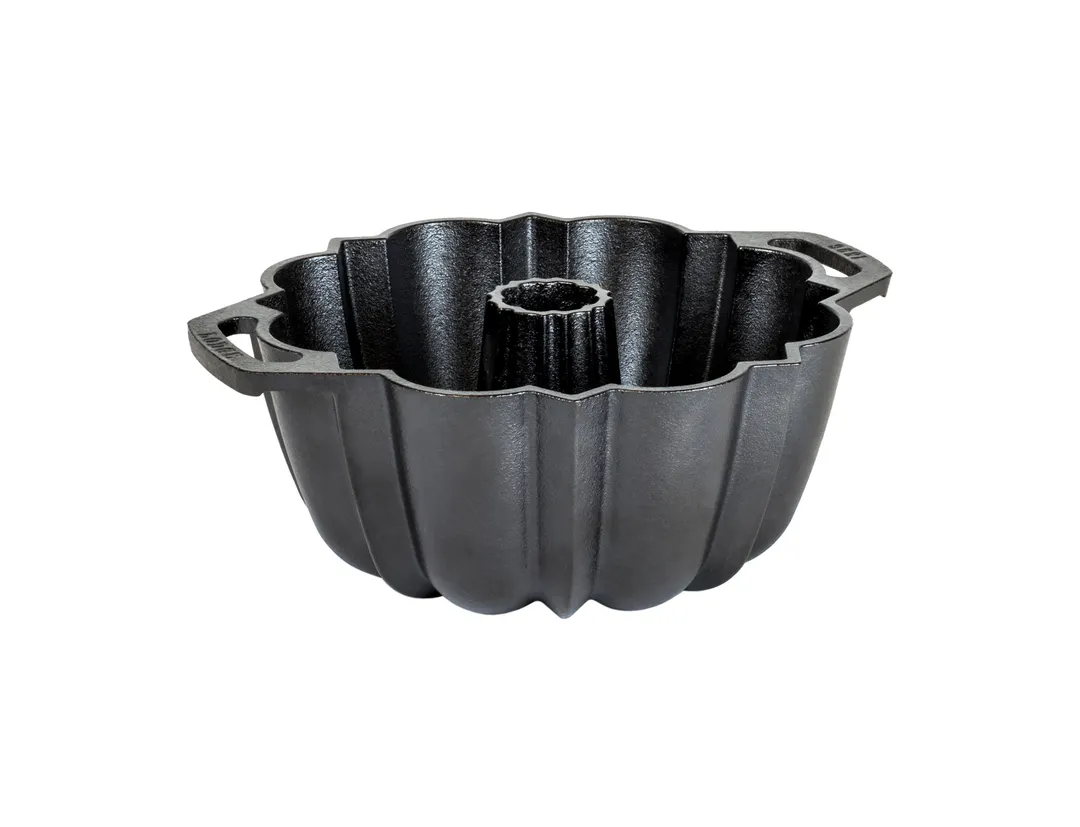 Lodge LLFCP Fluted Cake Pan - 11-7/10" W x 9-4/5" D x 4-3/10" H Dual-Handle, Iron, PFOA/PTFE-Free