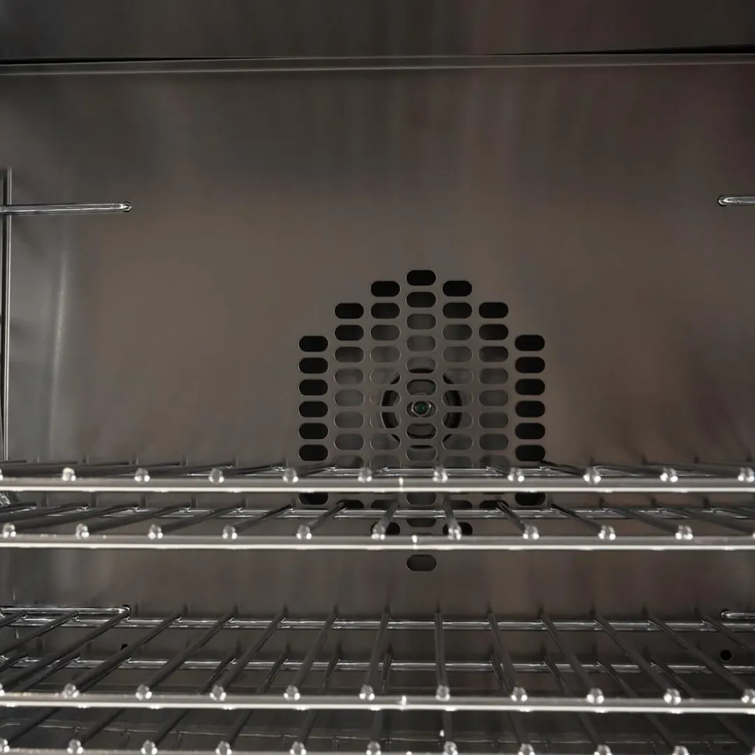 Cadco OV-023 Half Size Medium Duty Electric Convection Oven, 4 Shelves, Manual Controls, 208/240V