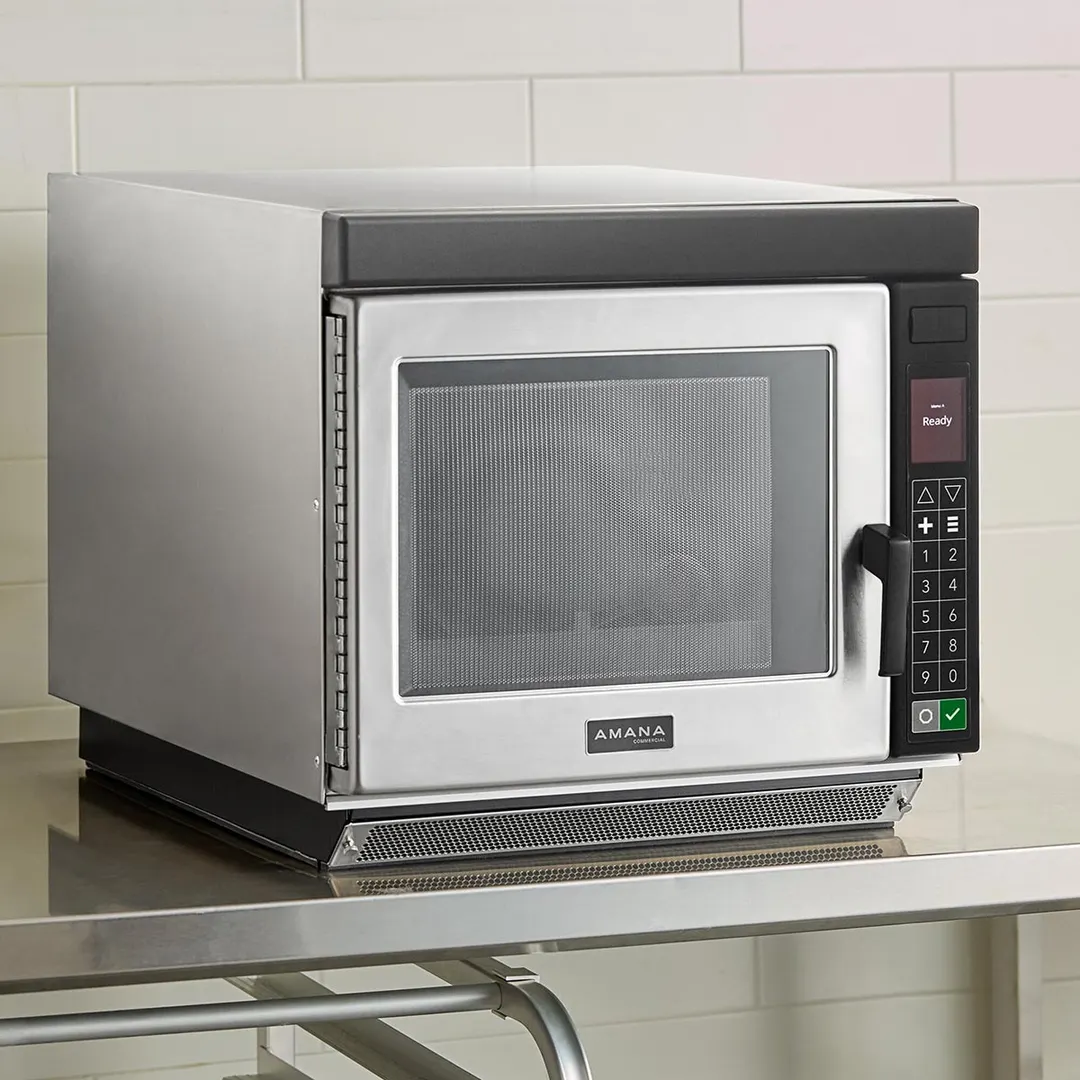 Amana RC22S2 2200W Heavy Volume Commercial Microwave Oven, 1.0 Cu. Ft., Push Button, 208/240V