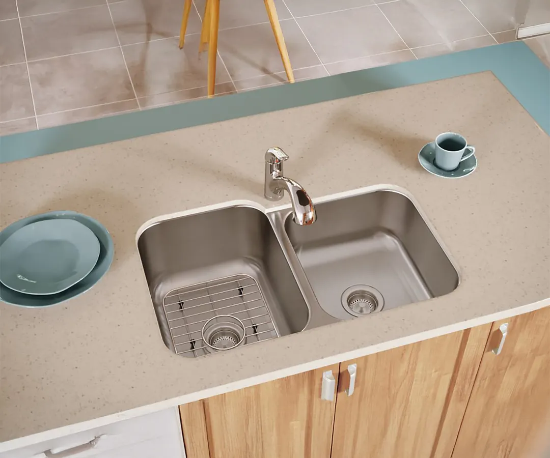 Elkay DXUH312010RDFBG Double Bowl Undermount Kitchen Sink Kit, 31.75" X 20.5" / Stainless Steel - 18 Gauge