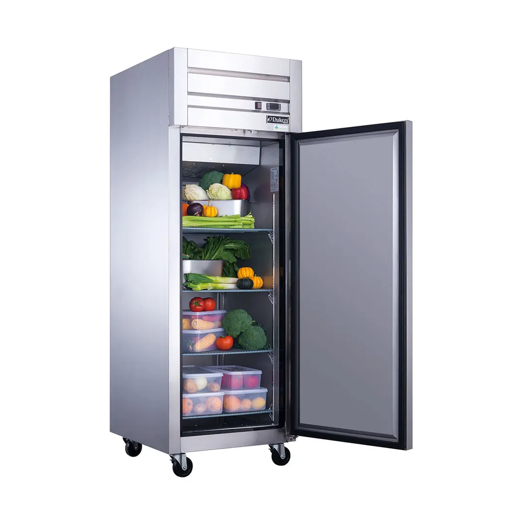 Dukers Appliance Co D28AR 28" 1-Solid Door Reach-In Refrigerator, Top Mount, 18.31 cu. ft.