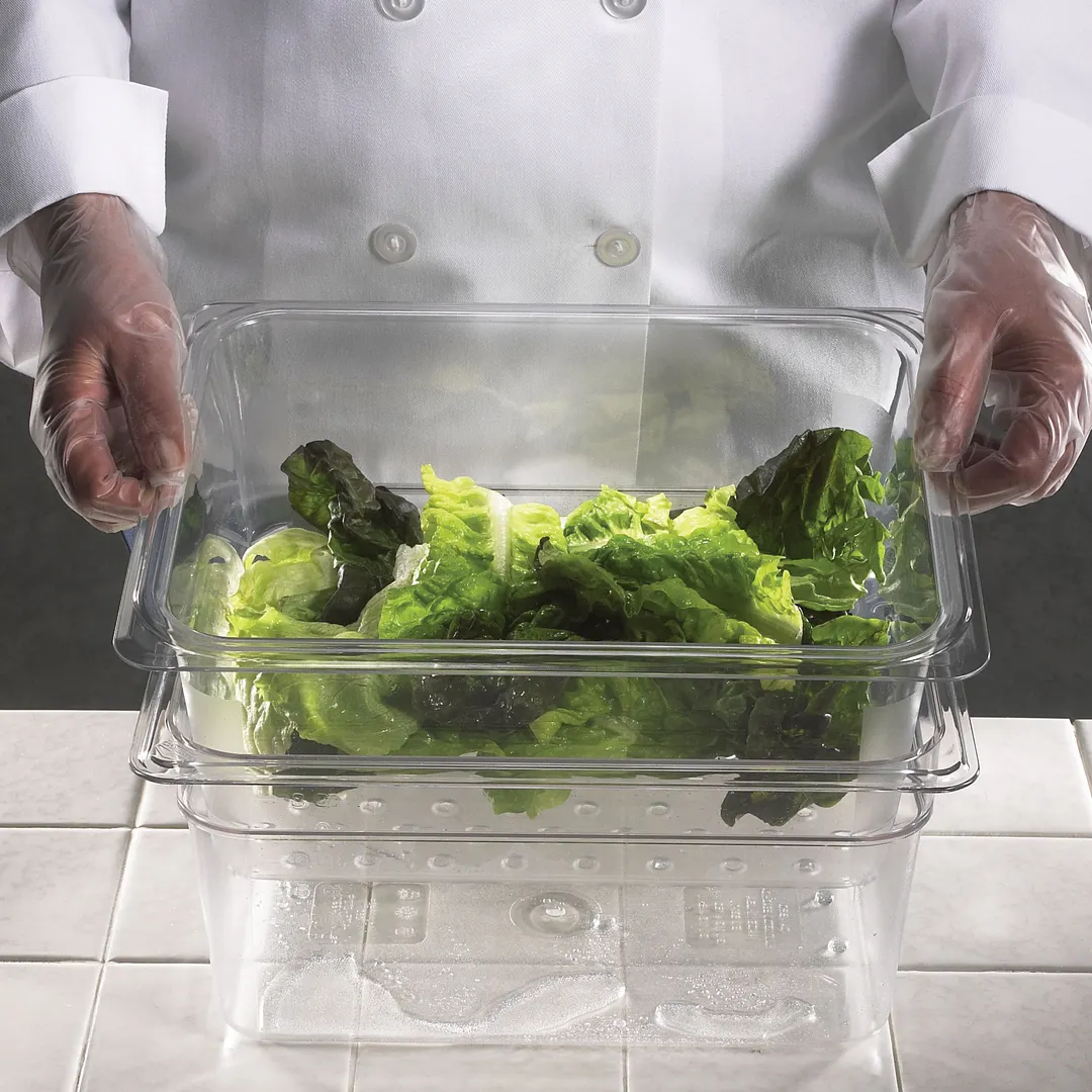 Cambro 25CLRCW135 - Clear Polycarbonate 1/2 Size Colander, 10-7/16" x 12-3/4" x 5" Deep, NSF