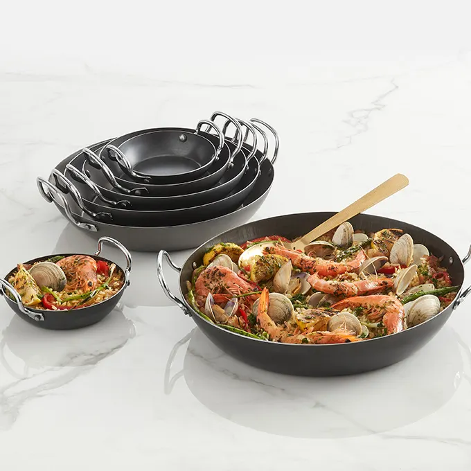 American Metalcraft BSPP11 Paella Pan, 82‑Oz 12.25″ Round Black Steel, Induction Ready