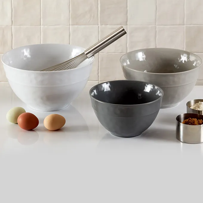 American Metalcraft CBL141CL - 10.4" Diameter 3‑4 Quart (141 oz) Melamine Bowl, Beige, BPA‑Free, Crave Cloud