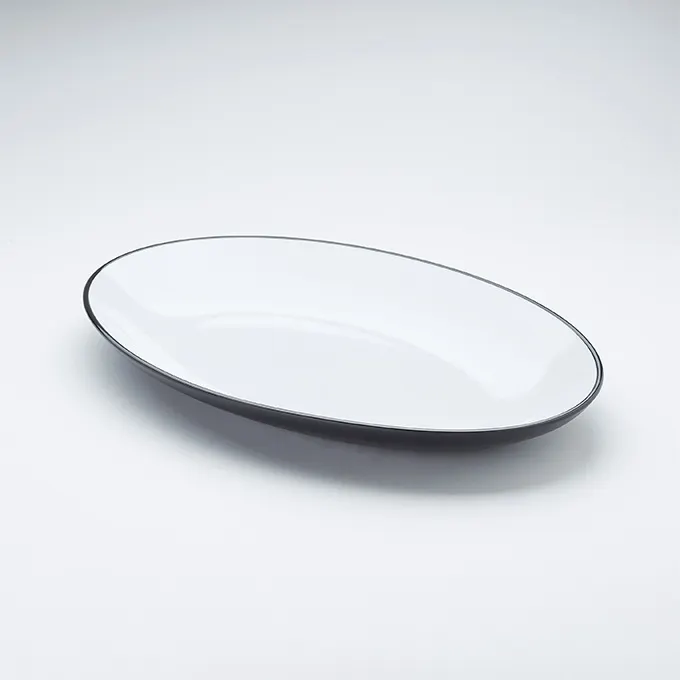 American Metalcraft NP18 Plastic Serving Platter - Oval 18" L x 12" W Melamine, Two-Tone Black/White Dinnerware