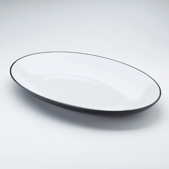 American Metalcraft NP21 Oval Melamine Platter, 21.5" L x 14.4" W, Two‑Tone Black/White, Plastic Dinnerware for Buffets