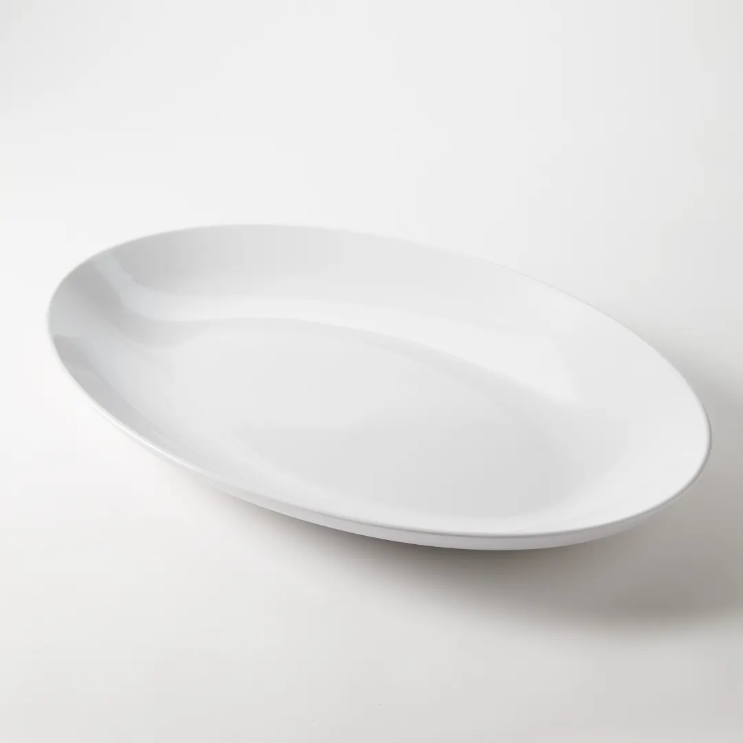 American Metalcraft NPW21 Plastic Serving Platter - Oval White Melamine, 21.5" x 14.4" x 2"