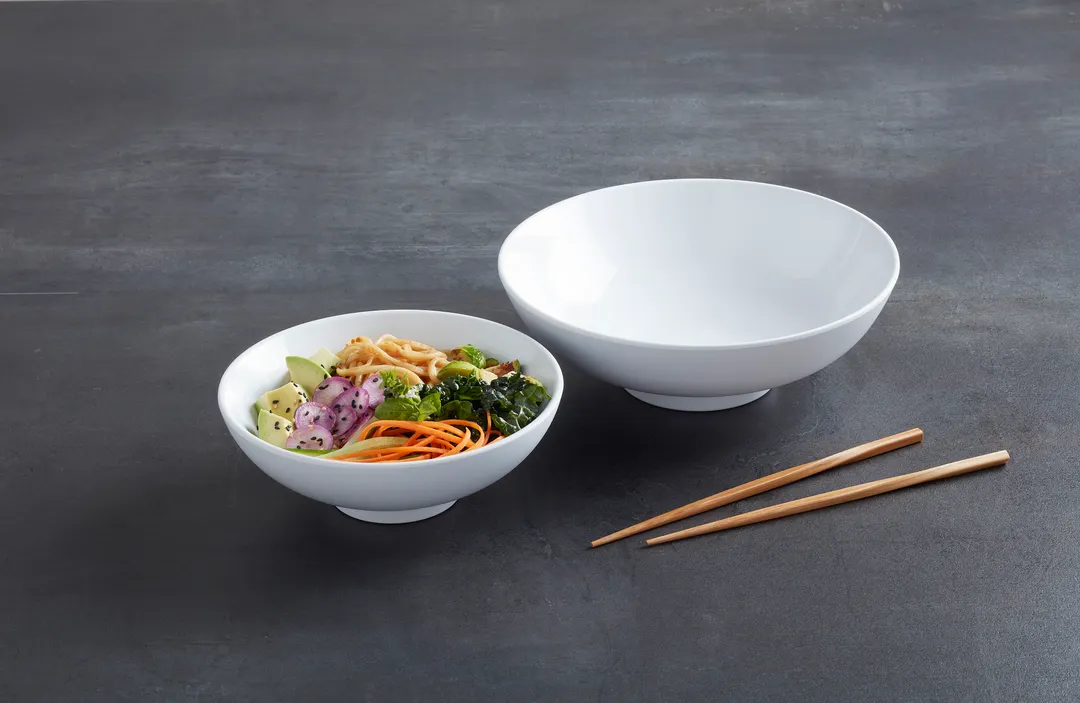 American Metalcraft NBW32 32‑oz White Melamine Round Noodle Bowl, 8.3″ Dia x 3″ H, Dishware for Noodles