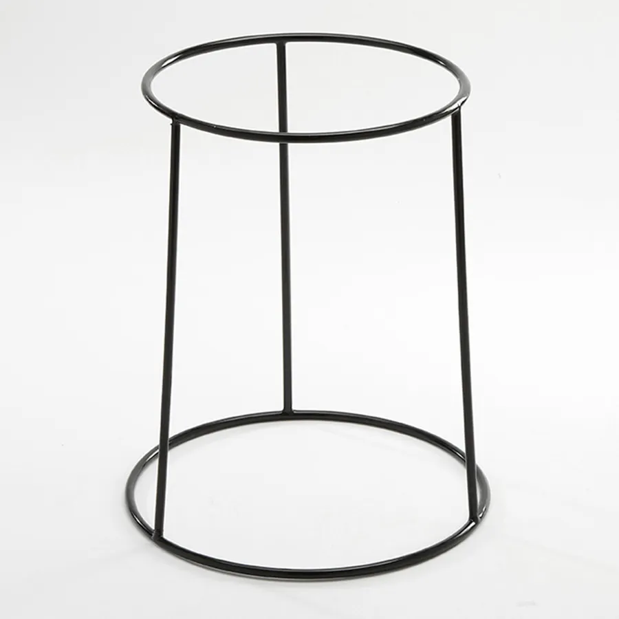 American Metalcraft RSR10 Pizza Stand- 8-3/8" Top/9-7/8" Bottom/11-3/4" H Rubber Coated Steel