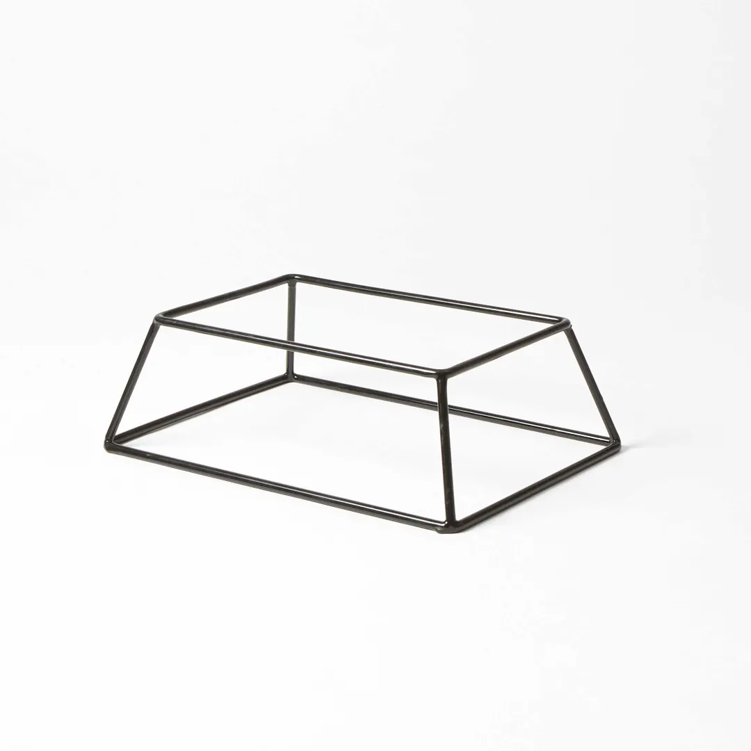 American Metalcraft RSRB3 Pizza Stand - Reversible, 11" x 8", 3-1/2" H, Steel, Black Finish