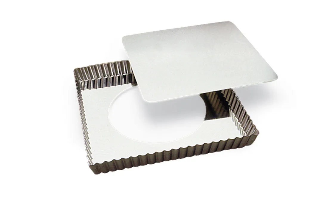 Louis Tellier 126810 Tart Mold, 9.05" Dia x 1" H Fluted Pan, Removable Bottom, Tin-Plated
