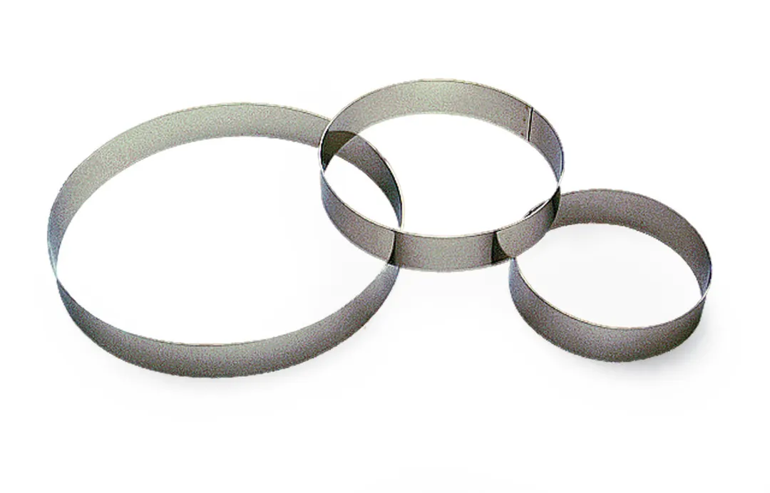 Louis Tellier 865160 Pastry Ring - 9.44" Dia x 1.37" H, 0.10" Thick, Stainless Steel Custard Ring