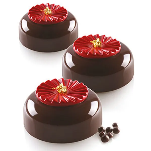 Louis Tellier PLISSE7 Candy Mold 2.95" Dia x 0.3" H 6x0.77 oz -76°F to +446°F White Baking Safe