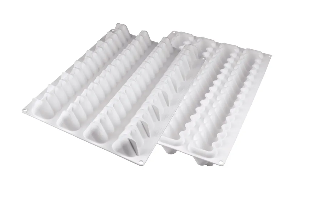 Louis Tellier TRILOGY Ice Cube Mould, 67.60 oz, 14.75" W x 2" D x 1.75" H, Modular Flex