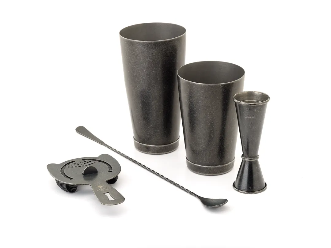 Mercer M37101VBK Full/Half Shakers, 1‑2 oz Jigger, 13‑3/16" Spoon, Strainer, 18/8 Steel, Black