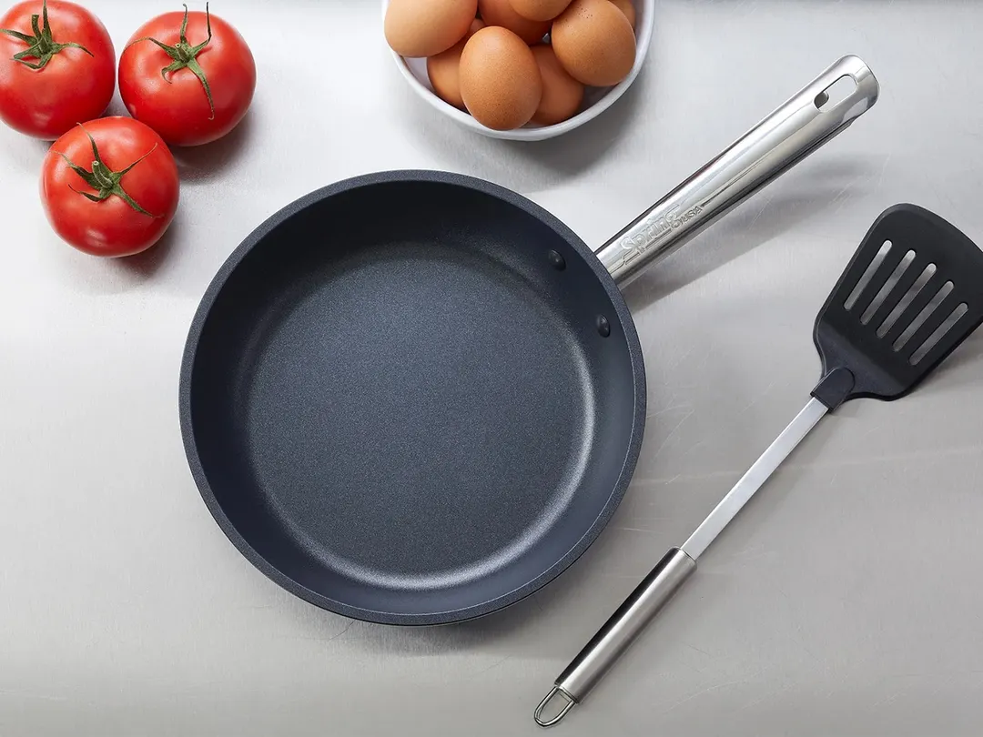 Spring USA 8451-30/20 Endurance Fry Pan, 1 Qt., 7-7/8" Aluminum, Riveted Handle, Gas/Electric/Induction Compatible