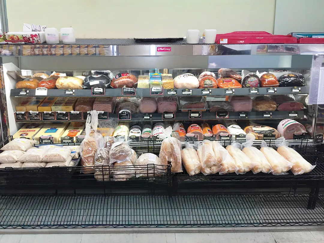Howard-McCray R-CDS40E-8-BE-LED 101" Flat Refrigerated Deli Display Case