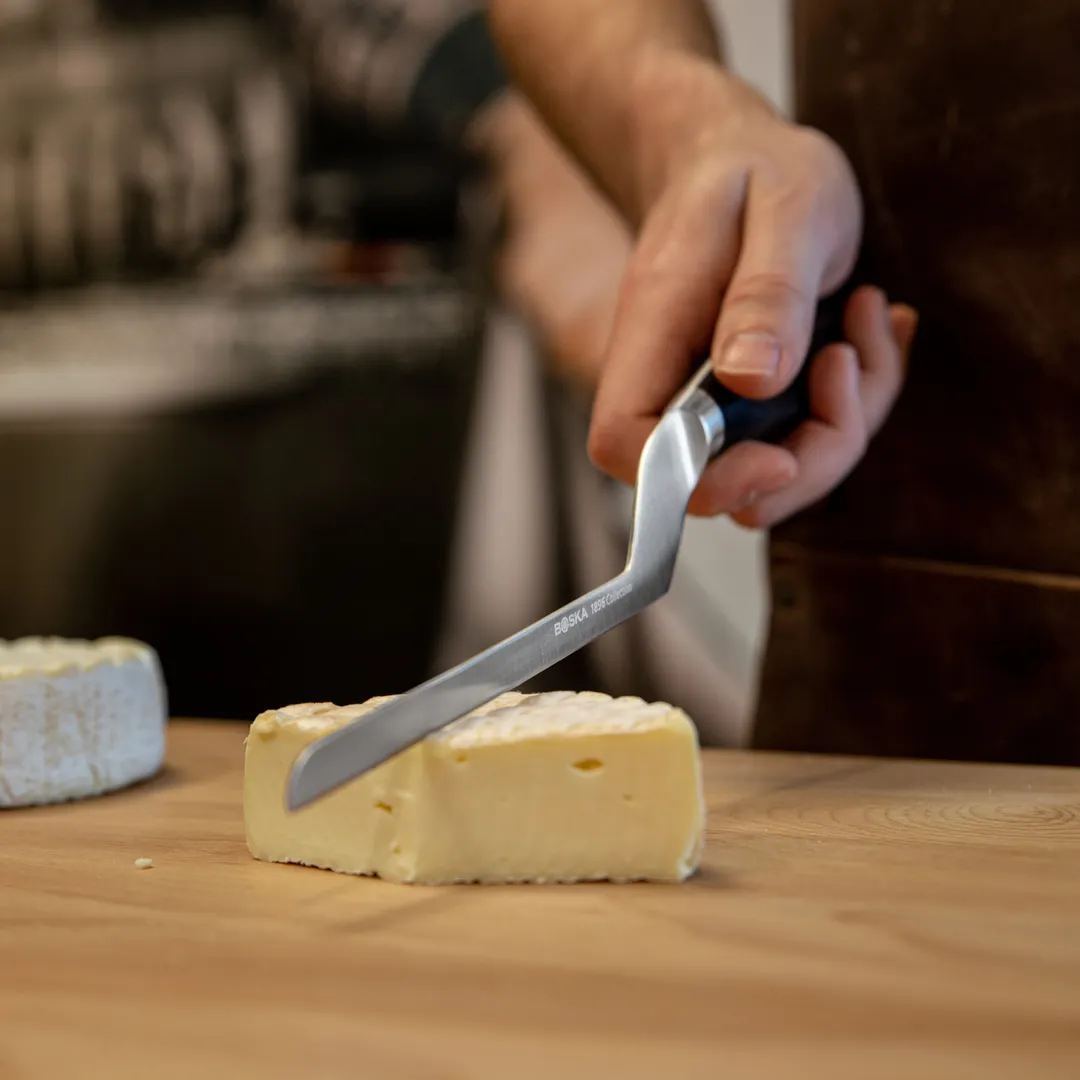 Boska 190002 Soft Cheese Knife – 140mm Black Full‑Tang 18/10 Stainless Steel Blade Plastic Handle