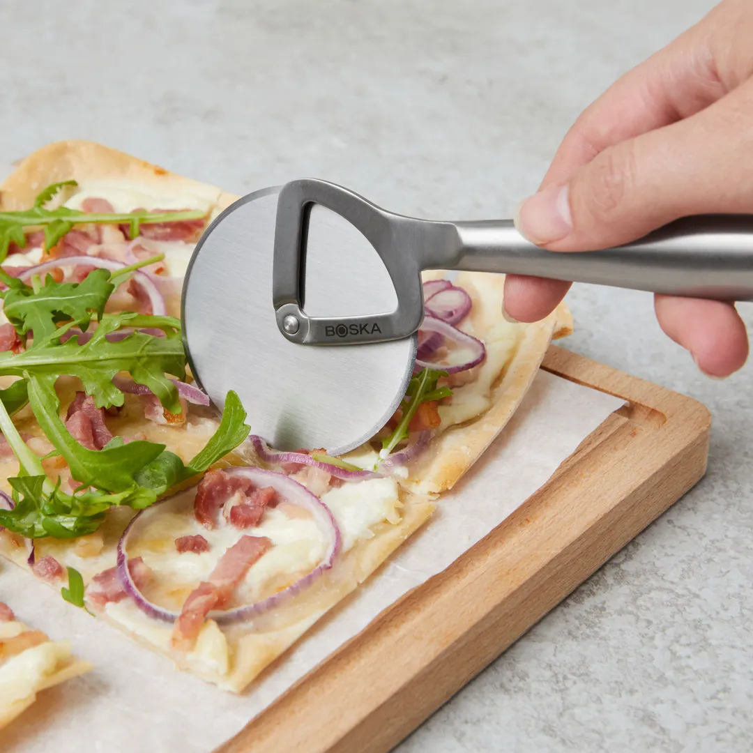 Boska 320545 Pizza Cutter - 7.67" W x 2.59" D x 0.27" H, Stainless Steel Wheel and Handle