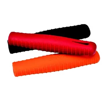 Lodge ASCRHH61 Handle Holder, Heat Protection Up To 500°F, Dishwasher Safe, Silicone