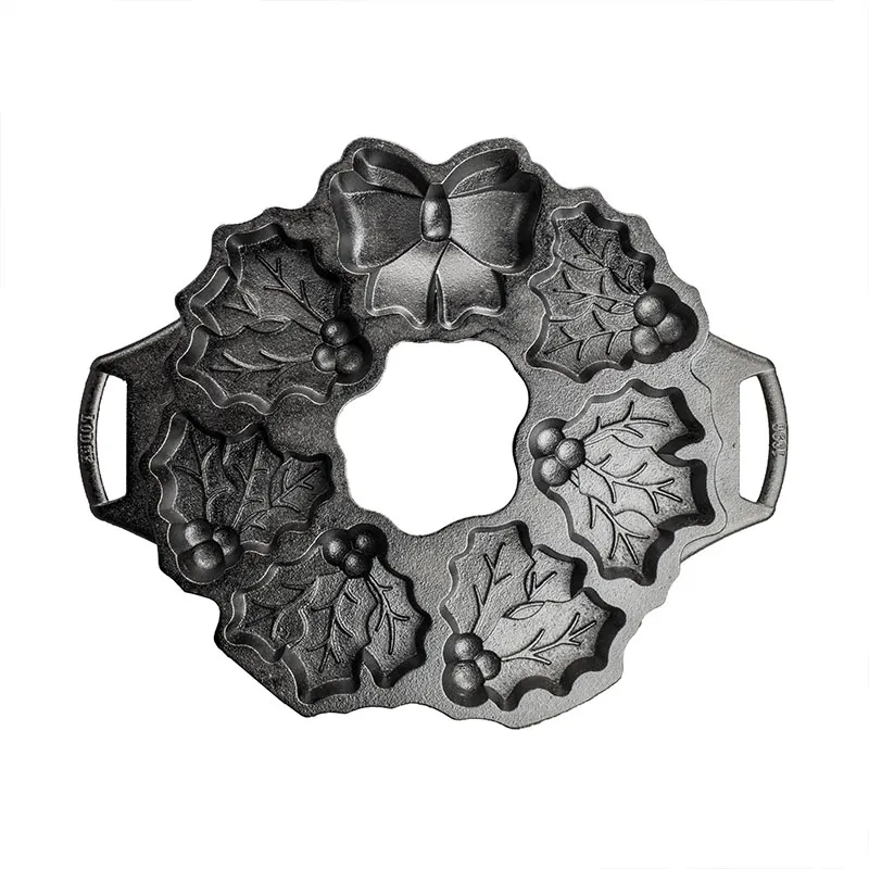 Lodge BWHW Holiday Wreath Pan – 7 Cakeletes, Uncoated Seasoned Cast Iron, Stove/Induction/Oven Safe
