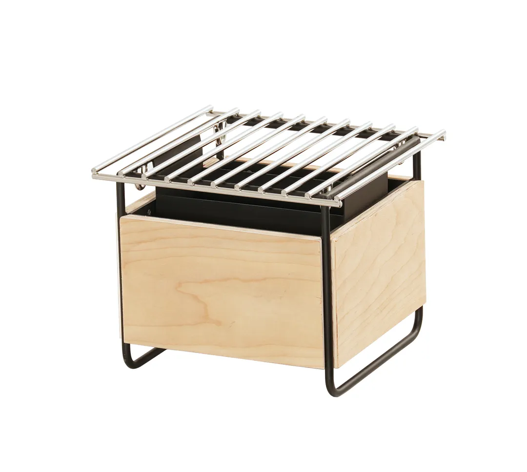 Cal-Mil 25226-93 Logan Square Chafing Dish, 10.25" x 10" x 7.25" Birch Wood with Black Wire