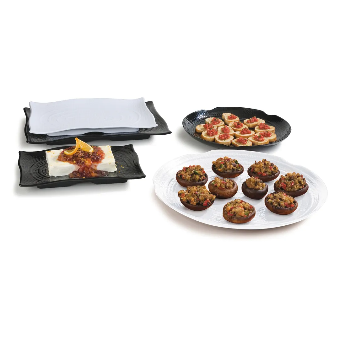 Carlisle 4452003 - Black Melamine Rectangular Platter 13-1/2" x 9-1/4", Textured, Dishwasher Safe