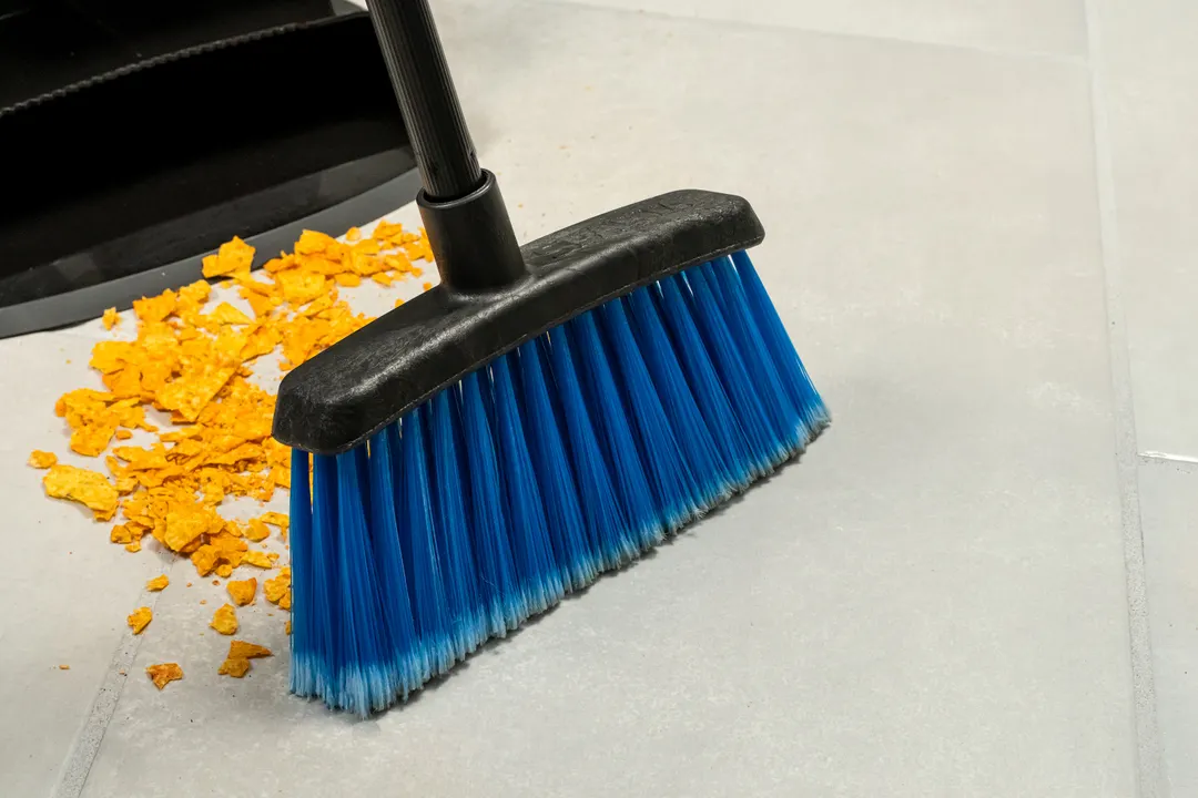 Carlisle 4685914 Duo‑Sweep Lobby Broom, 30" Length, Black Metal Handle, Balanced, Blue Finish