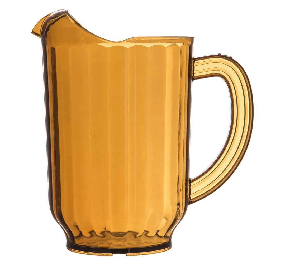 Carlisle 554013 VersaPour® Pitcher – 60 oz Amber Polycarbonate, Grip Handle, NSF Certified, USA Made