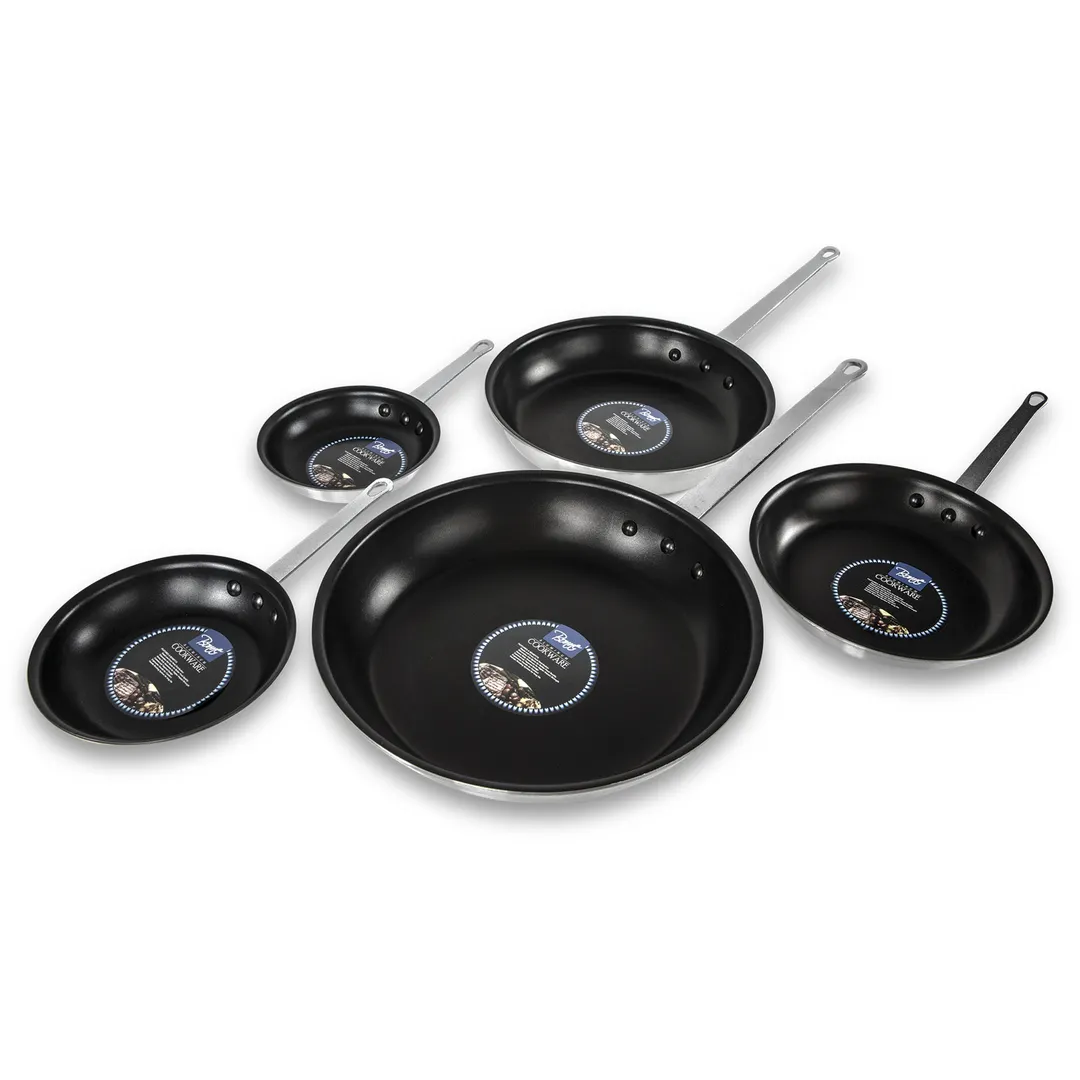 Concasse MCCOSARAL08L Fry Pan, 8"-9", Riveted Handle, Induction Ready, Non‑Stick Aluminum, No Cover