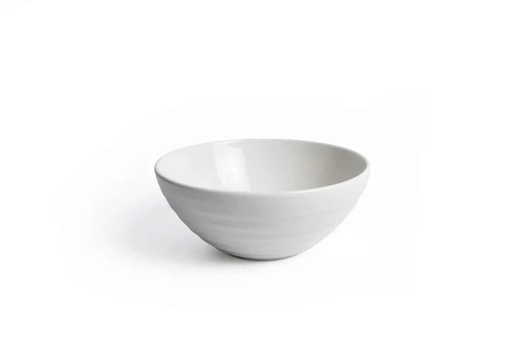 Ariane Porcelain AARARN000022016 Warm White 6 2/7" Round Porcelain Bowl – 4/Case