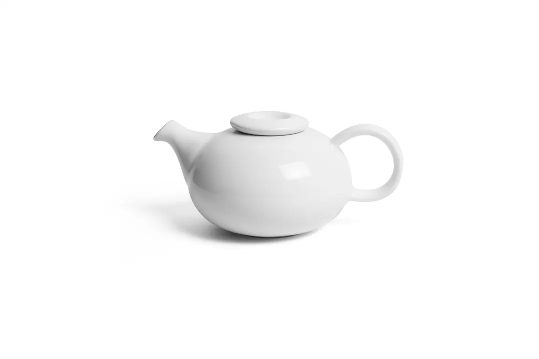 Ariane Porcelain AVCARN000062040 - Vital Coupe Tea Pot, 13 1/2 oz Ivory Porcelain, with Lid, 4/Case