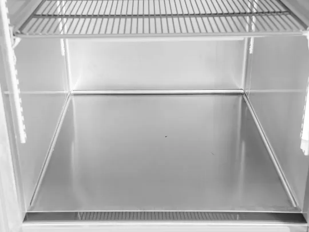 Vitlife Commercial VRB27RG 27" 1-Glass Door Reach-In Refrigerator, 21 cu. ft. Stainless Steel, Bottom Mounted