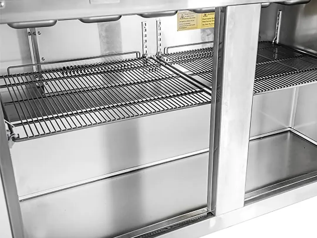 Vitlife Commercial VSP29M 29" Refrigerated Mega Top Sandwich / Salad Unit w/ 1 Door, 7.6 cu. ft.