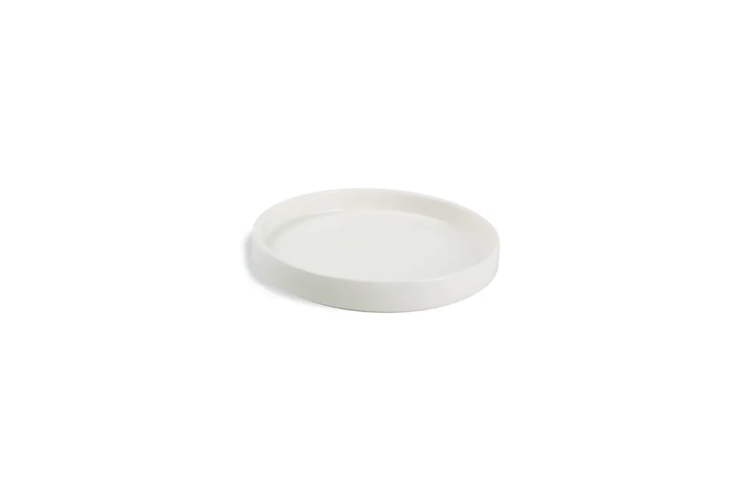Chic 5314732 Coupe Plate – 5.7" White Porcelain, Stackable, Dishwasher, Microwave & Oven Safe Verso