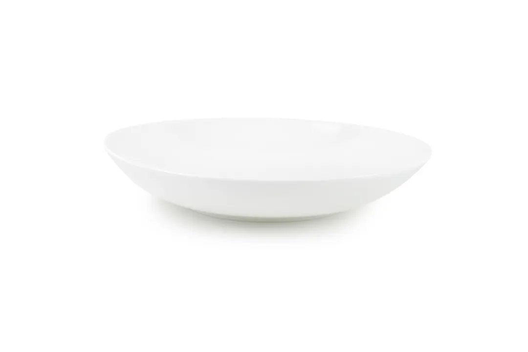 Chic 5317306 Deep Plate, 8.3" White Porcelain Plate, 23.67 oz, Coupe Rim, Microwave Safe - Perla