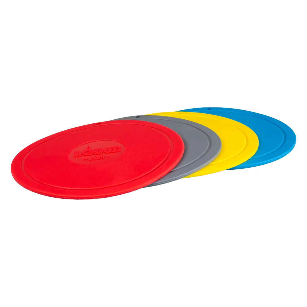 Lodge AS7DT41 Trivet – 7" Silicone Red, Sand‑Cast Finish, Non‑Slip, Heat Resistant to 525°F