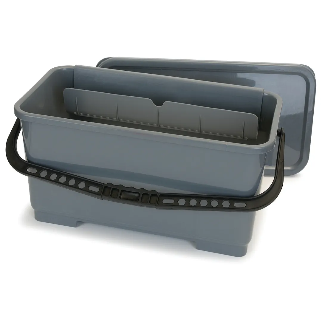 Carlisle 363301923 Microfiber Squeegee Bucket, 20"5 x 10"5 x 11"-1/4, 6-Gallon Polypropylene, Gray, Lid