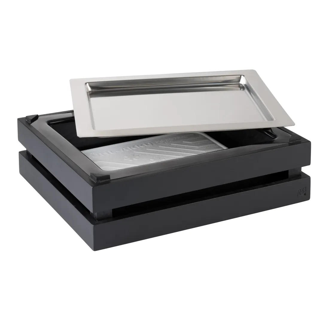 APS Germany APS 11617 - GN 1/2 Food Pan, 12-7/8"L x10-1/2"W x3-3/8"H, Black, Locking - 1/Case