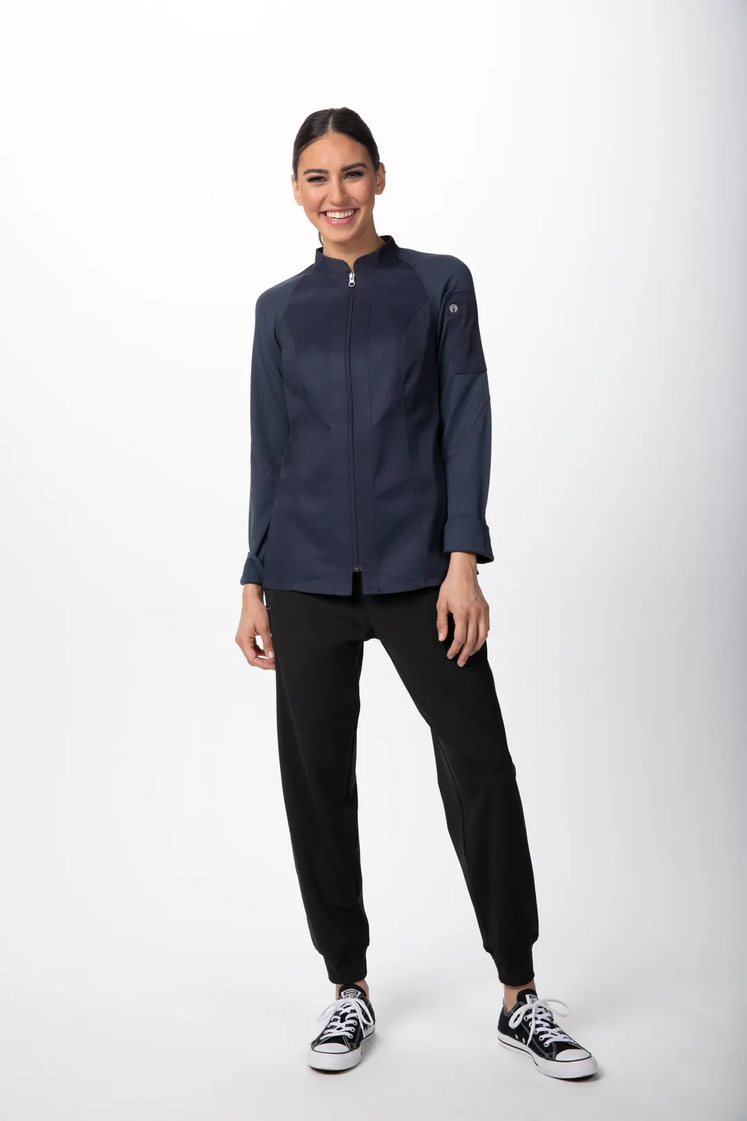 Chef Works CBZ02W-GRY-L Women’s Chef Coat – Raglan Sleeve, Zipper, Mesh Side Slits, Thermometer Pocket, Apron Tab, Grey 62/38 PolyCotton, Recycled Mesh L