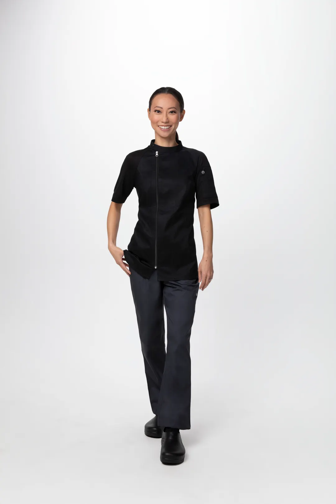 Chef Works CBZ03W-BLK-3XL Women’s Varkala Chef Coat, Short Sleeve, Offset Zip Snap Collar, Side Mesh Slits, Left Pocket, Pen Pocket, Apron Tab, 62/38 PolyCotton, Polyester Mesh, Black, 3XL